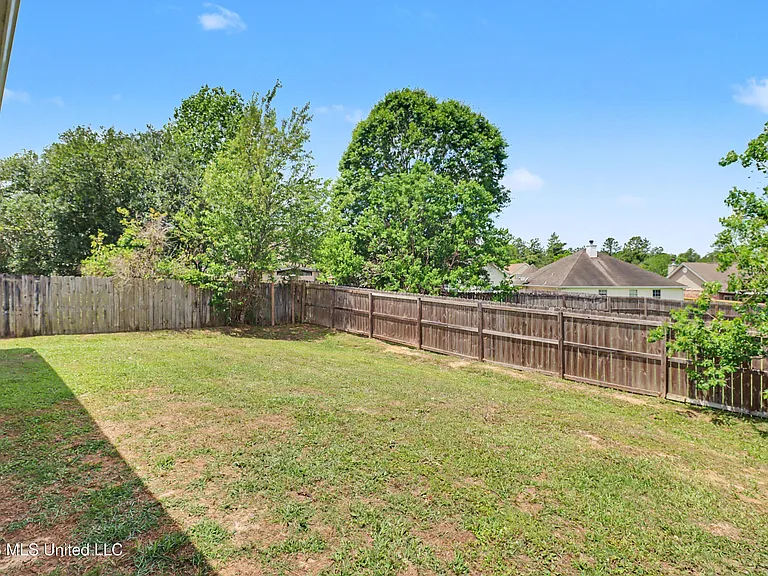 18329 Tiffany Renee Dr — Photo 18