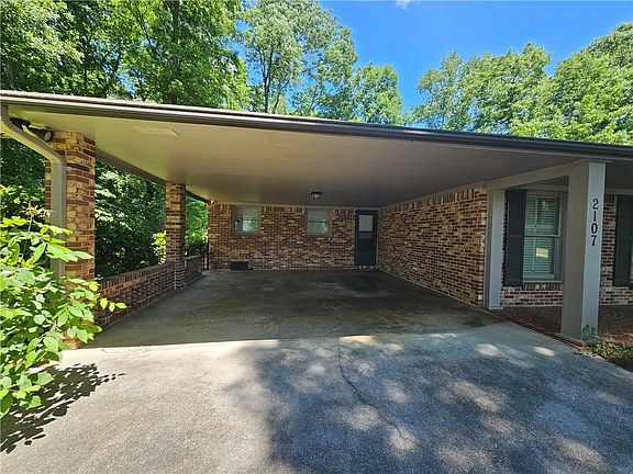 4th image of 2107 Flat Shoals Rd SW