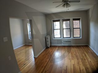 744 W Addison St, Chicago, IL 60613