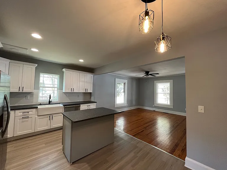 27 Saco St — Photo 8