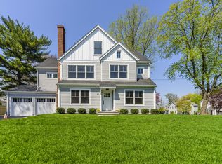 20 Walmsley Rd, Darien, CT 06820