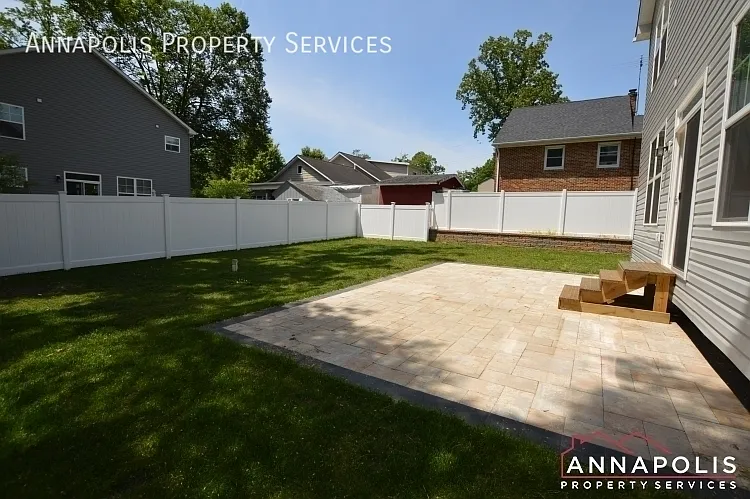 503 Highland Dr — Photo 23