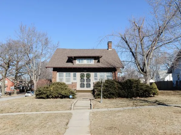 311 W Summit Ave, Shenandoah, IA 51601