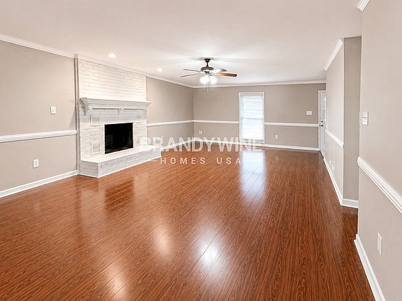 5th image of 7477 Stonington Dr