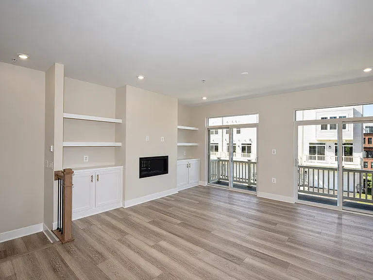42126 Hazel Grove Ter — Photo 22