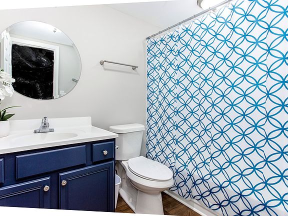 Brand new shared bath.