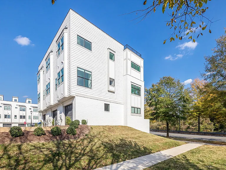 2319 Wesley Village Rd — Photo 38