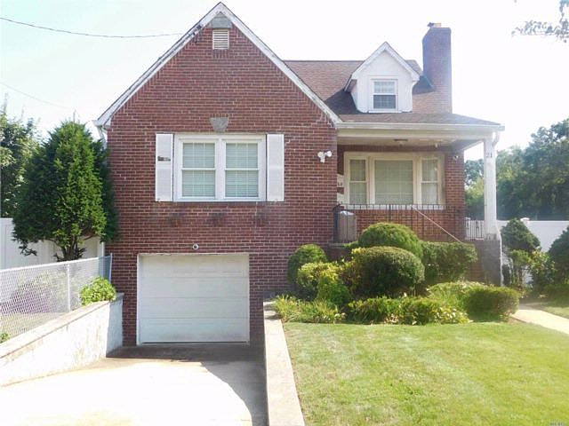 1st image of 21 Phipps Ave