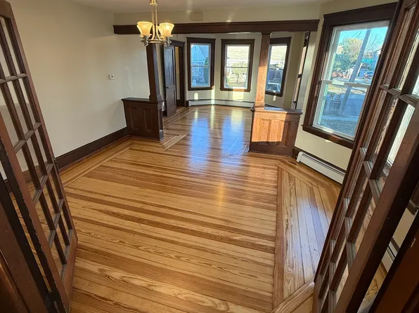 44 Webb St, Providence, RI 02908