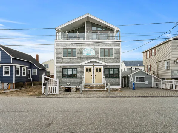 16 Commonwealth Ave, Salisbury, MA