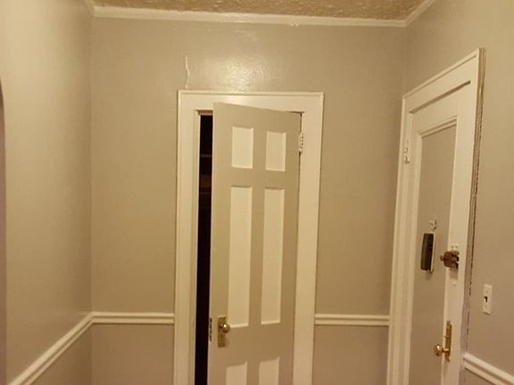 4th image of 61 W Grand St APT 3B