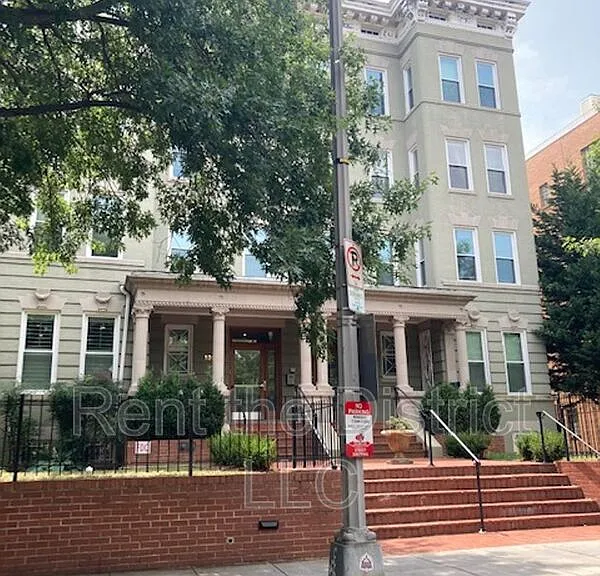 1324 Euclid St NW #205 — Photo 15