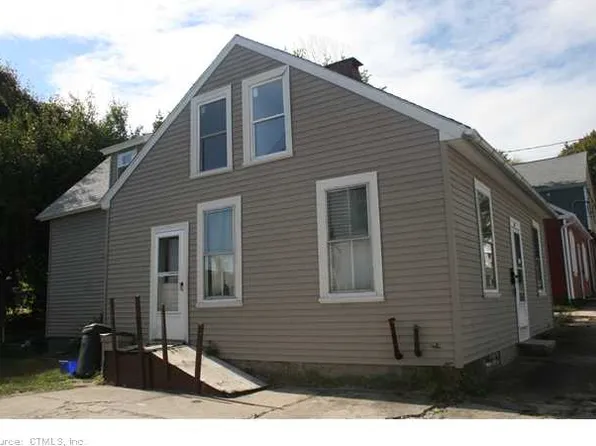 12 3rd St, Norwich, CT 06360