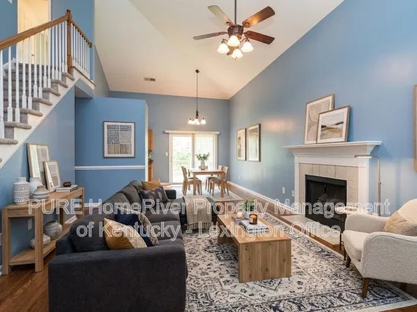 296 Forest Hill Dr, Lexington, KY 40509