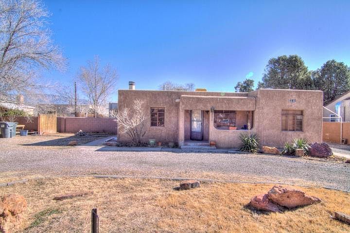 1st image of 6636 Elwood Dr NW