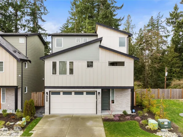 1907 153rd Street SW #9, Lynnwood, WA 98087