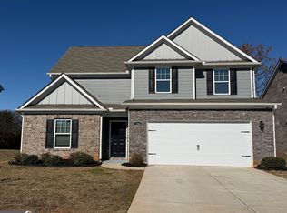 156 Oliver Dr, Locust Grove, GA 30248