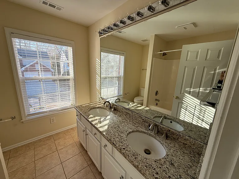 9530 Oswald Ln — Photo 43