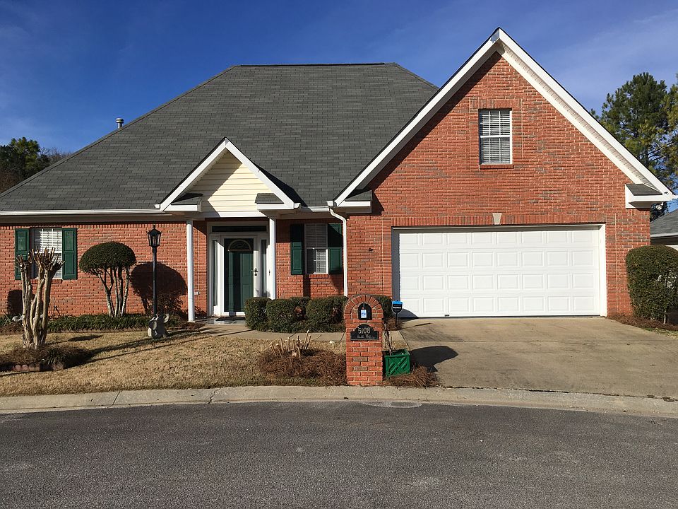 Only 2 story in neighborhood