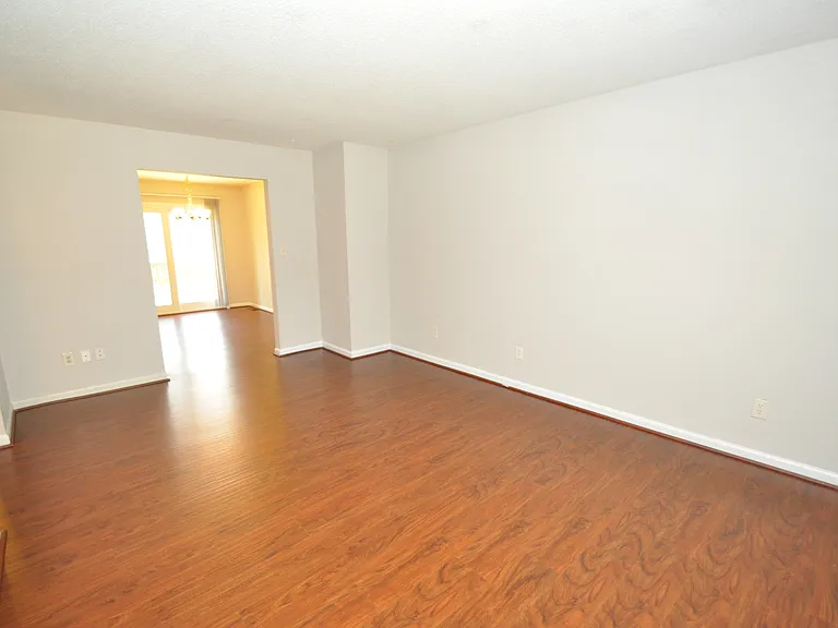 109 Misty Ct — Photo 4