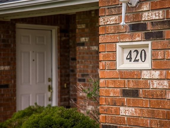 2nd image of 420 Hayden Ave