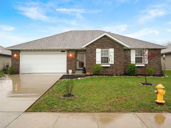 1227 S Calabria Avenue, Republic, MO 65738