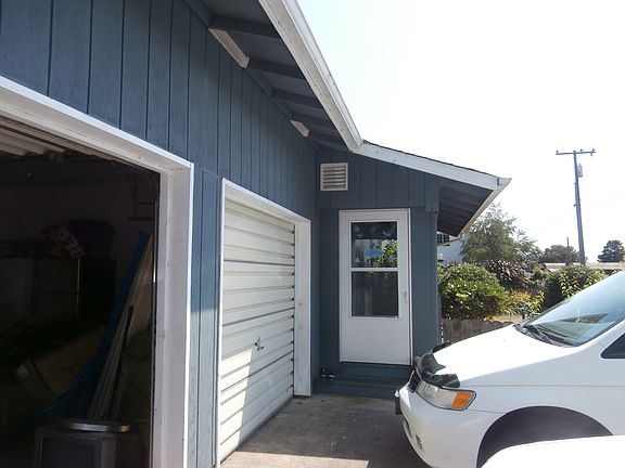 double garage and front porc