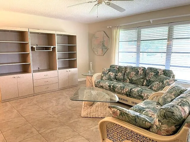 1152 Circle Dr #D — Photo 15