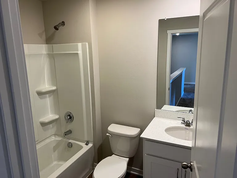 515 Thomas St — Photo 13