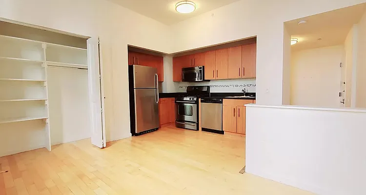 Rented by New York Residence | media 27