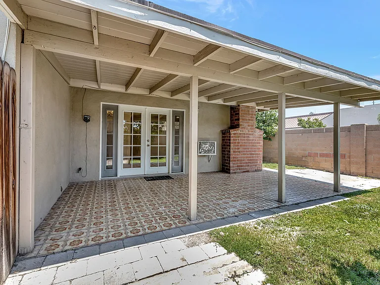 1139 N Shattuck St — Photo 32