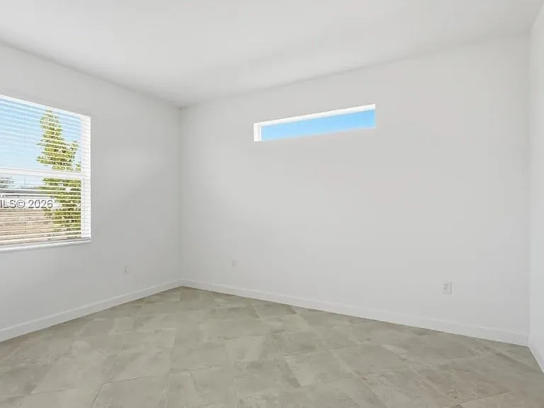 20511 Hazelnut Ct S #20511 — Photo 16