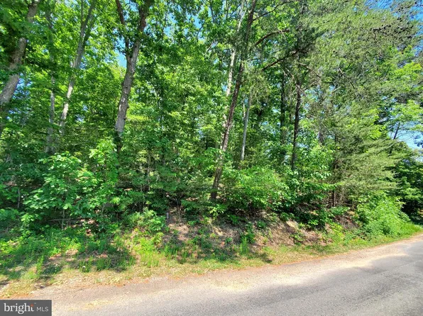 11974 Hemlock Rd, Lusby, MD 20657