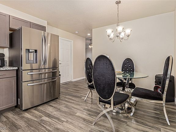 3rd image of 6013 Santa Catalina Ave