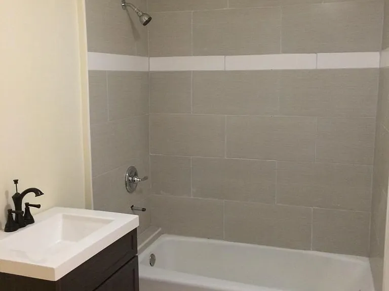 20532 Vose St — Photo 6