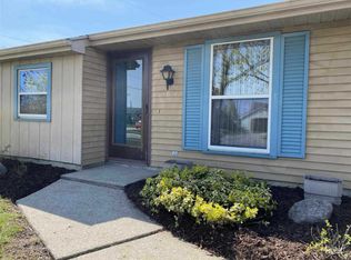 1323 Normandale Dr, Fort Wayne, IN 46808