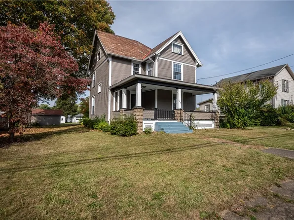 409 S Walnut St, Sharpsville, PA 16150