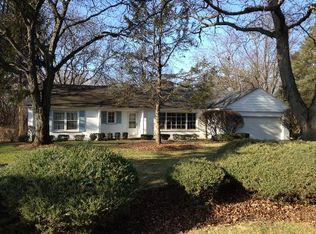 490 Exeter Pl, Lake Forest, IL 60045