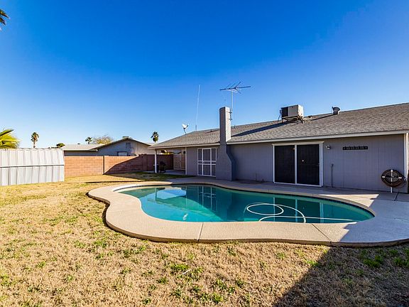 4th image of 4236 N 85th Dr
