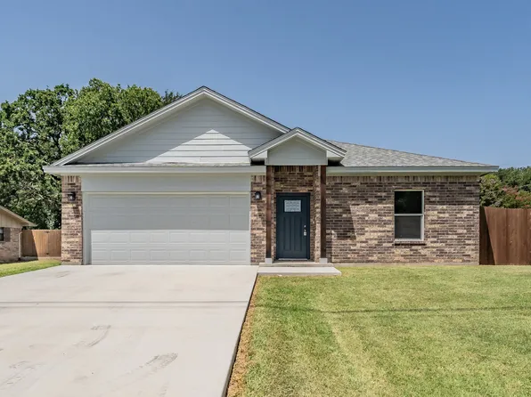 100 Round Hill Way, Runaway Bay, TX 76426