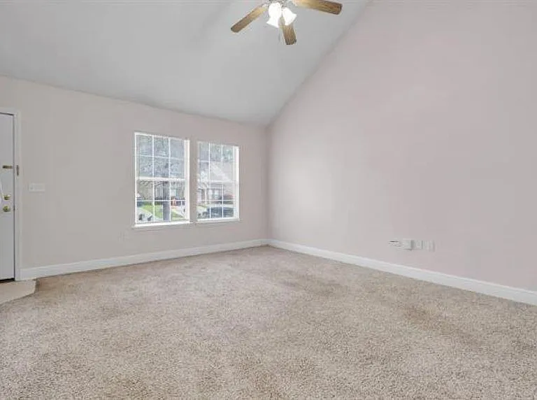 3388 Sawtooth Dr — Photo 8