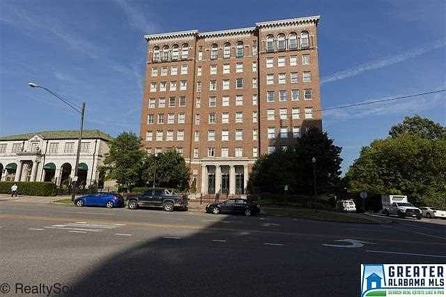 2nd image of 2250 Highland Ave S #808