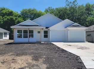 311 Carter St, Howe, TX 75459