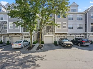 107 Brittany Ct #281, Clifton, NJ 07013