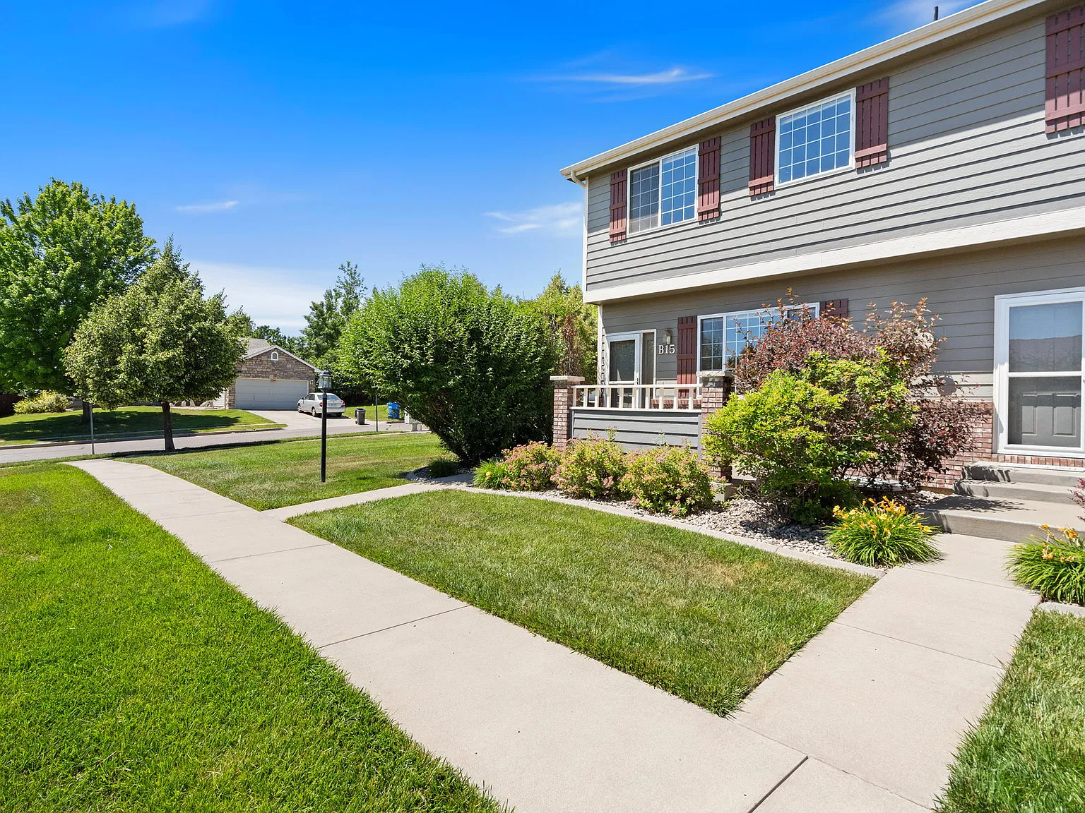 3 bed, 3.5 bath, 2031 sqft, $2,395 — Photo 3