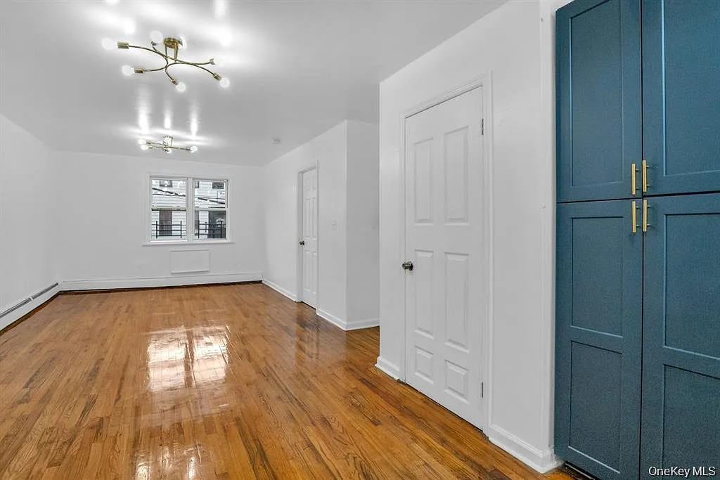 3 bed, 2.0 bath, 1200 sqft, $4,000 — Photo 4