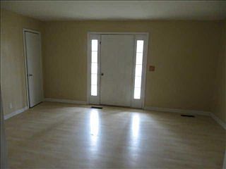2nd image of 17 Welch St
