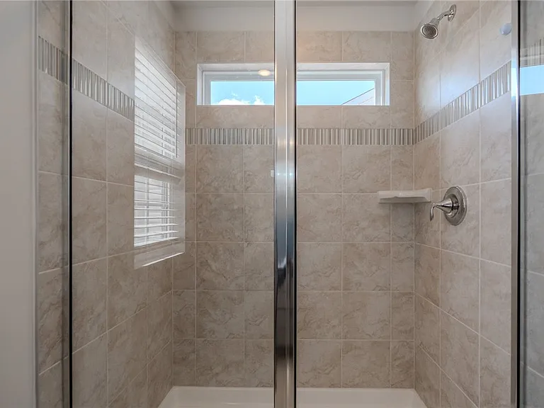 14 Loebner Ln — Photo 26