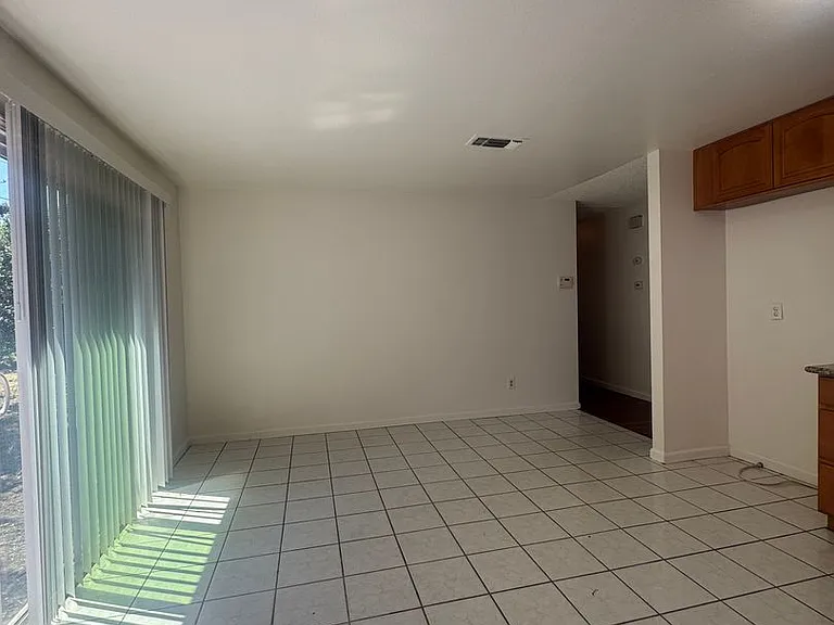 7557 Lemarsh Way — Photo 6