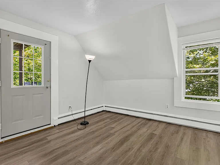 139 Greenwood St #3 — Photo 5